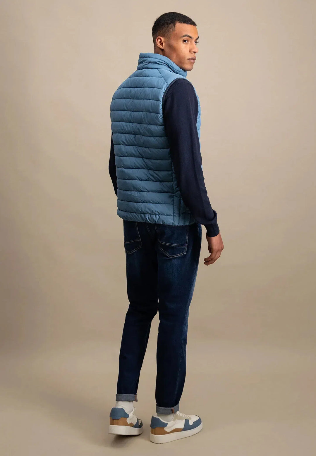 Light Weight Gilet Cloud Blue-Fynch-Hatton UK