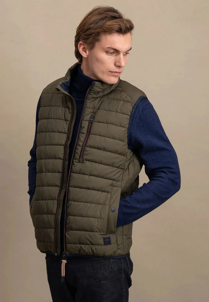 Light Weight Gilet Cloud Dark Khaki-Fynch-Hatton UK