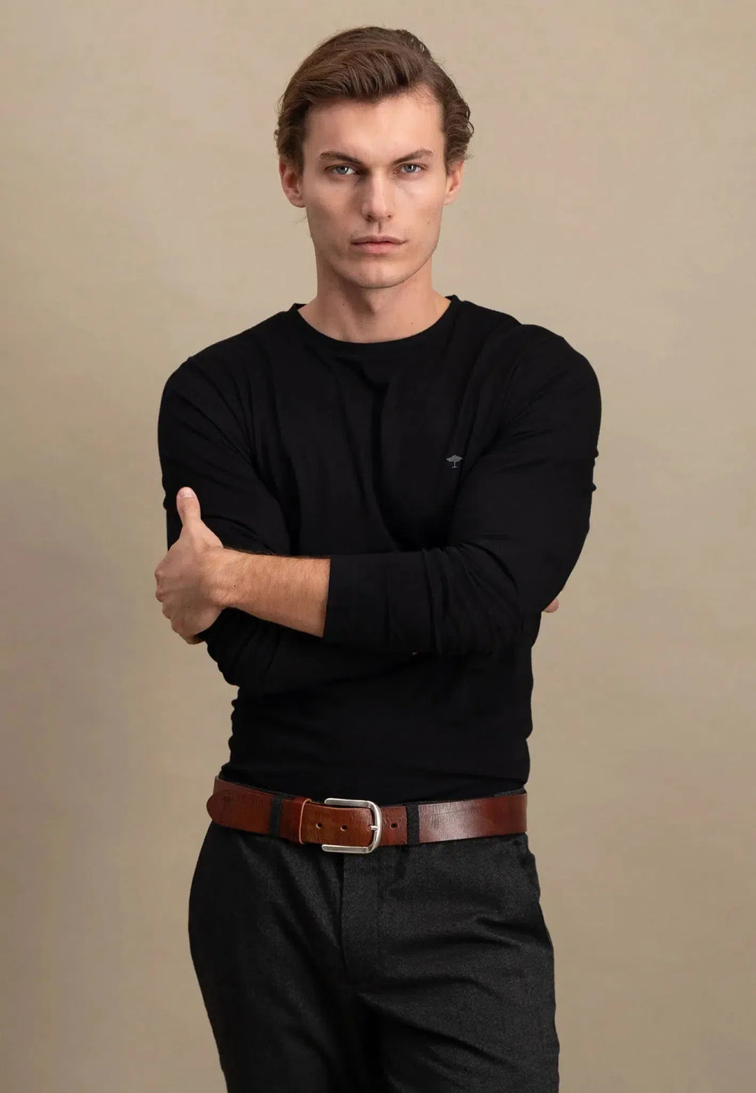 Crew Neck LS T-Shirt Black – FYNCH-HATTON, image 2 of 5