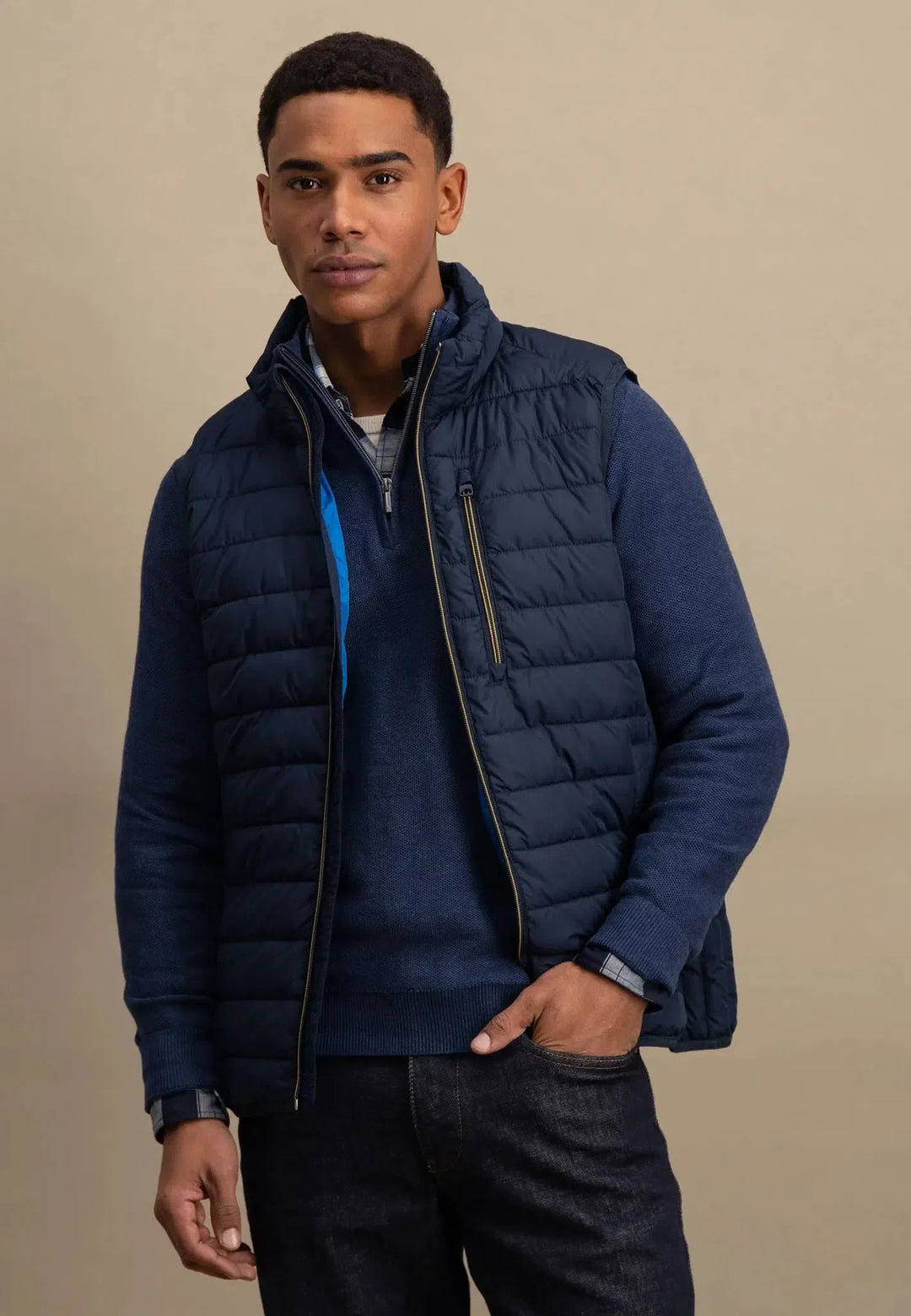 fynch-hatton-Light Weight Gilet Dark Navy