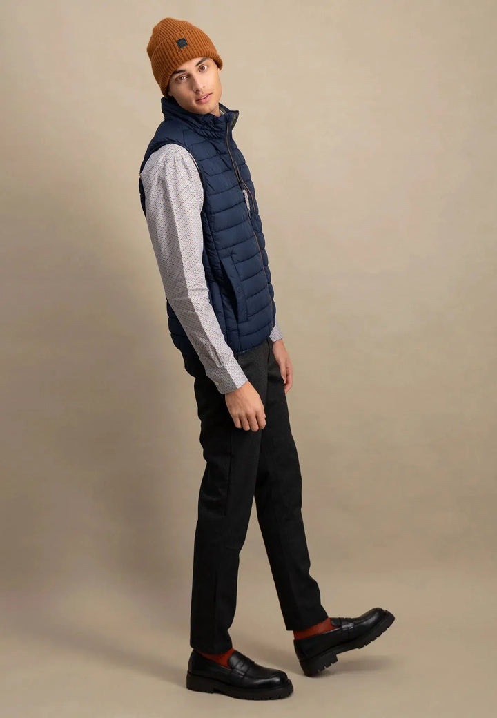 fynch-hatton-Light Weight Gilet Dark Navy