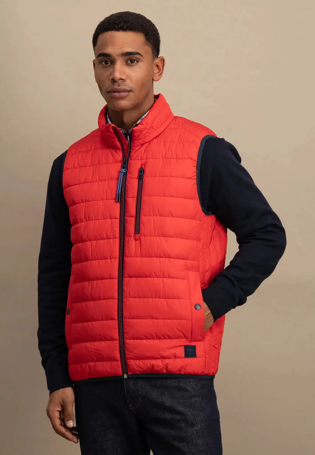 fynch-hatton-Light Weight Gilet Poppy Red