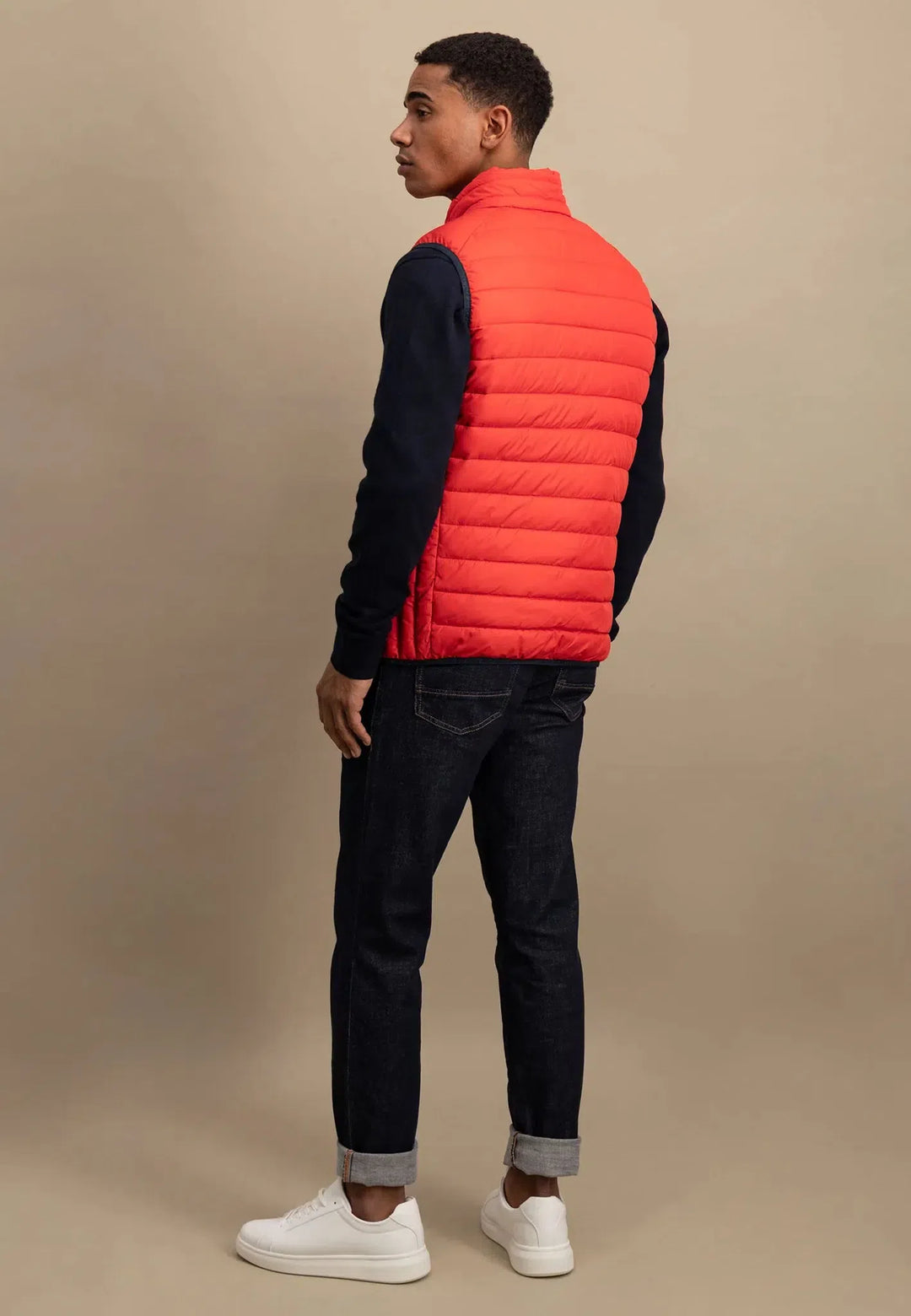 fynch-hatton-Light Weight Gilet Poppy Red