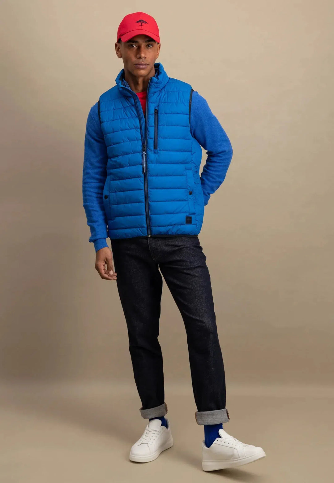 fynch-hatton-Light Weight Gilet Strong Blue