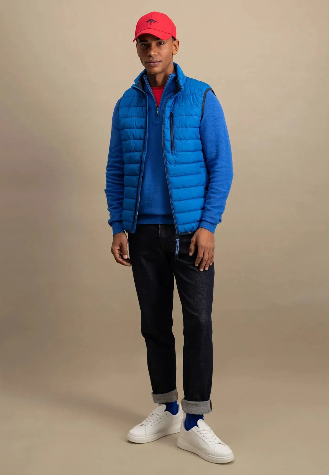 fynch-hatton-Light Weight Gilet Strong Blue