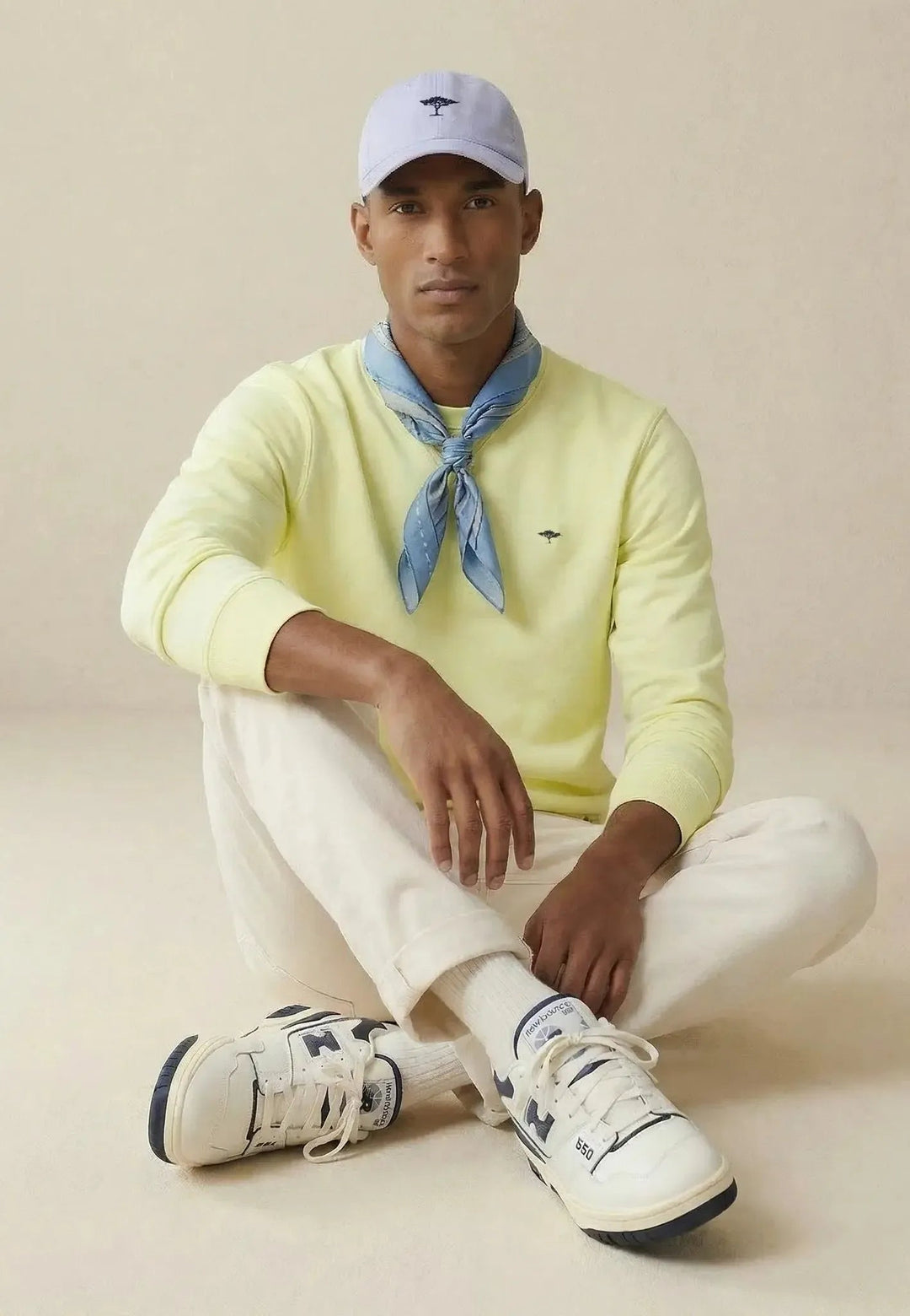 Fynch - Hatton Crewneck Sweatshirt Pear - 16131350-739-M - fynch - hatton.co.uk