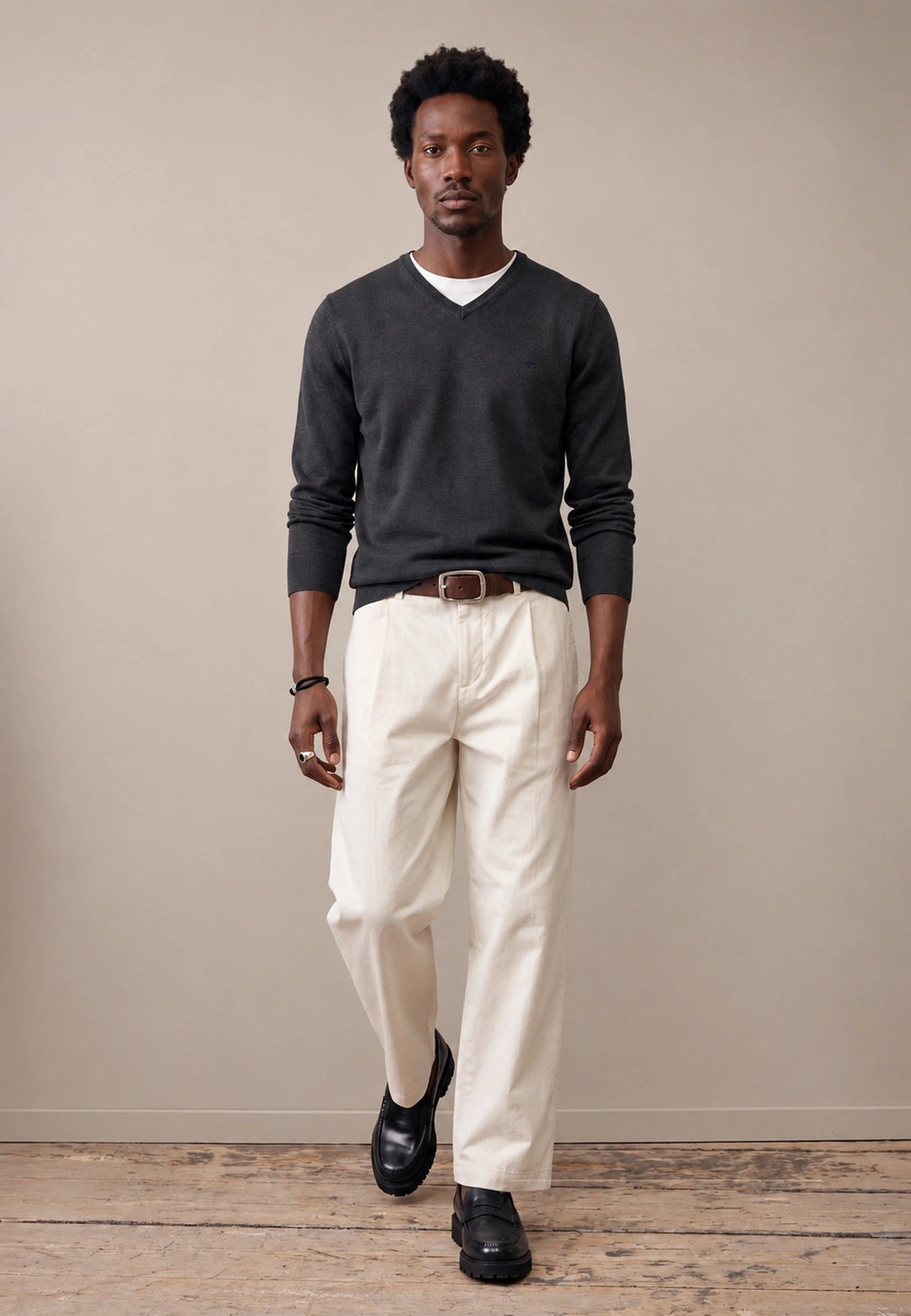 Fynch-Hatton Fine Knit Cotton V-Neck Sweater Black 1614211-999-M